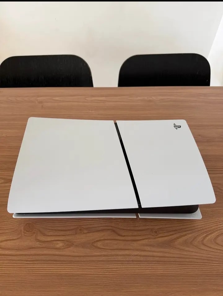 PlayStation 5 — photo 3