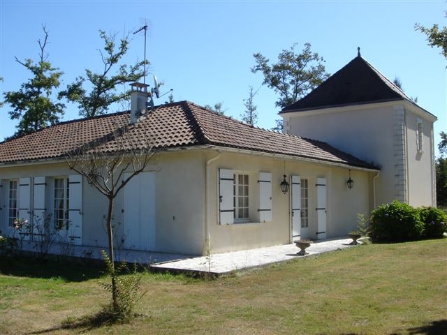 RARE PROPRIÉTÉ DE CARACTERE AVEC PARC ARBORÉ  ET TERRAIN CONSTRUCTIBLE JUSQU’A 10 LOTS AU PORTE DE PERIGUEUX — photo 2